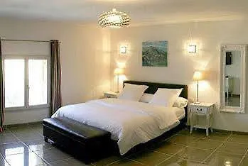 A Propos- Suites Et Chambres Orange  2*, Orange (Vaucluse) France