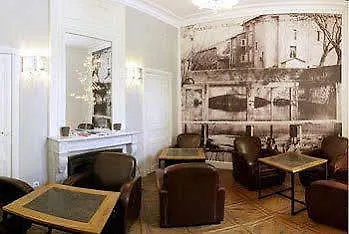 A Propos- Suites Et Chambres Orange