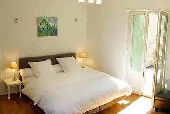 A Propos- Suites Et Chambres Orange  France